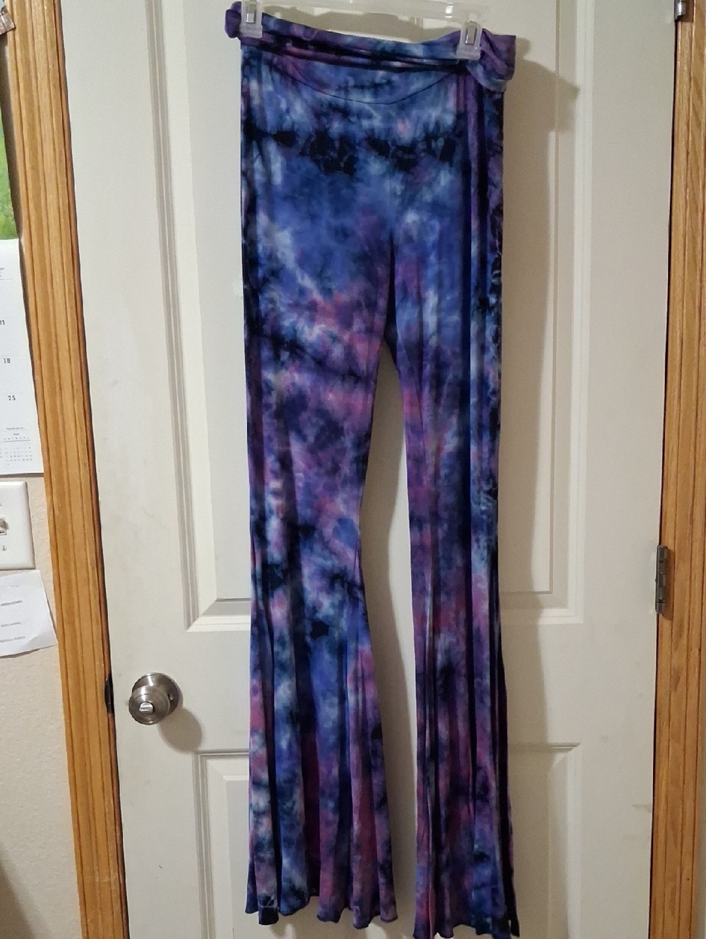 Xtra Long Sugar Rock Bell Bottom Leggings